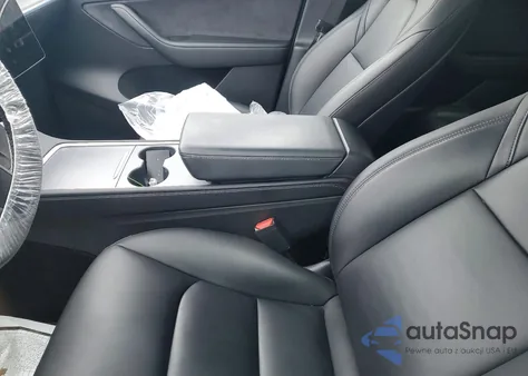 2022 Tesla Model Y z USA, uszkodzony, nr VIN 7SAYGDEE4NA012963